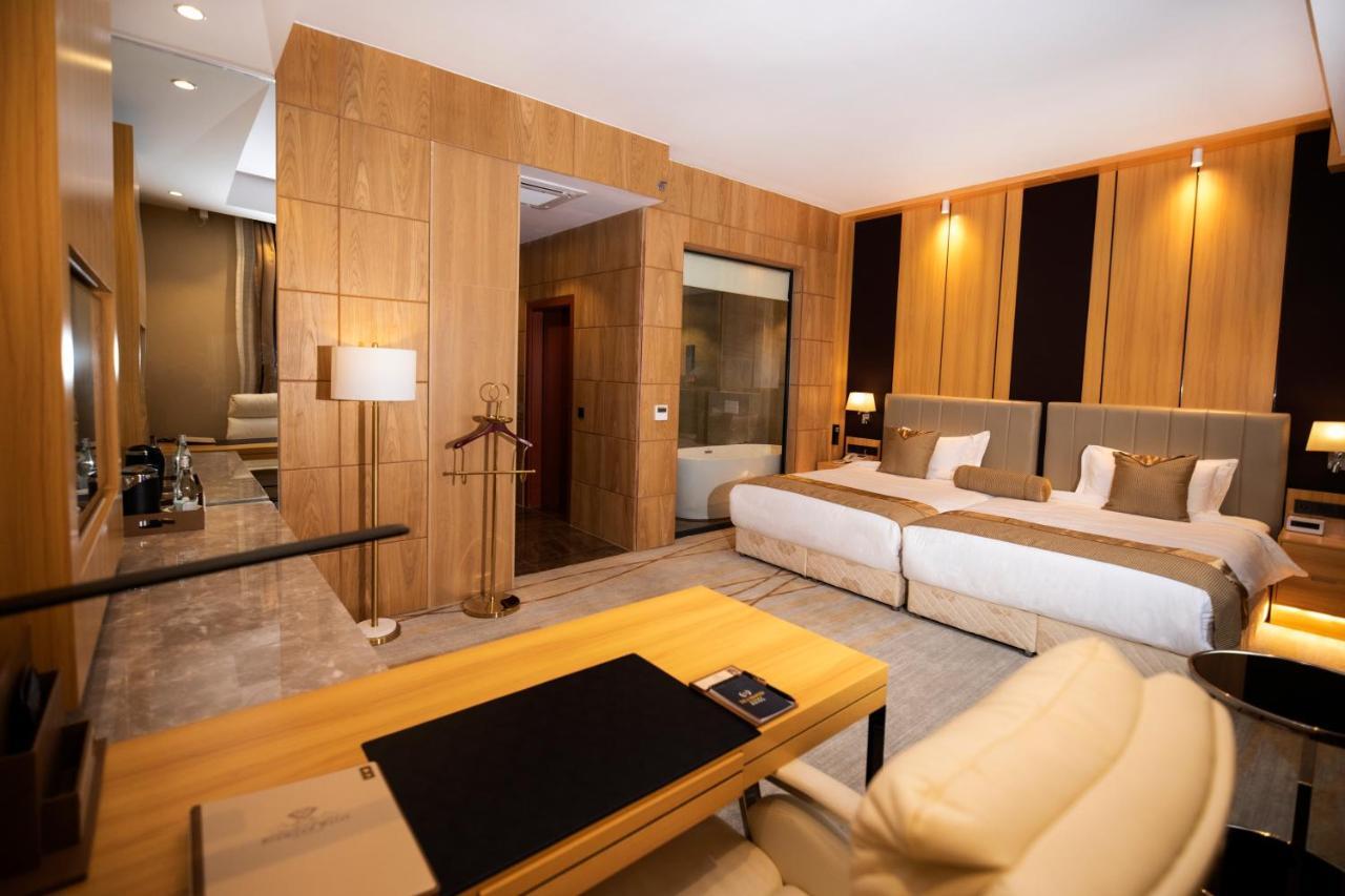 Hotel Diamond Prishtina Laplje Selo Exterior foto Suite