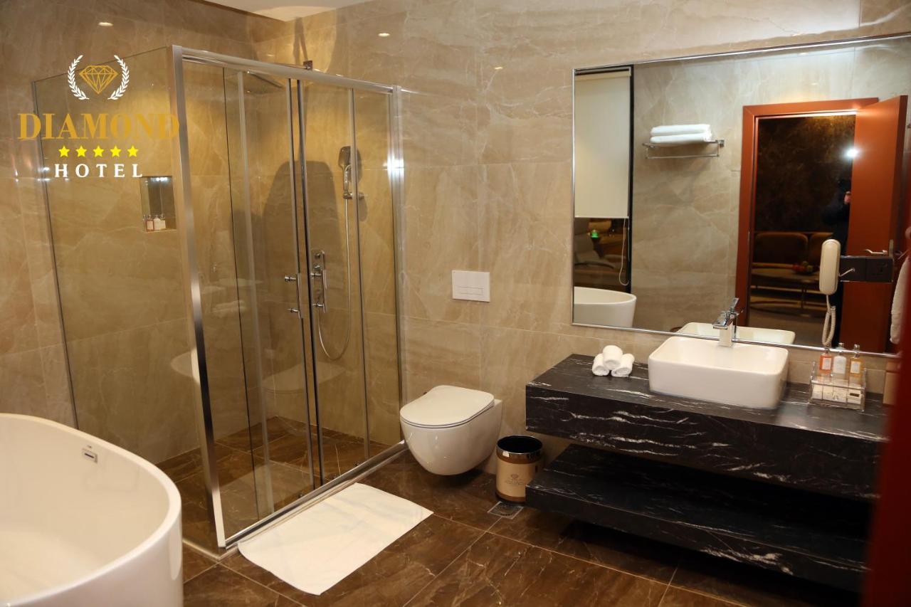 Hotel Diamond Prishtina Laplje Selo Exterior foto Bathroom